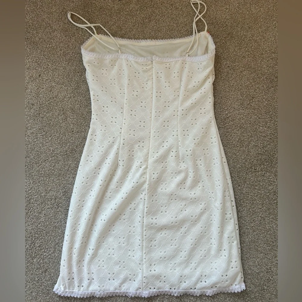 Lucy in the sky dress, white with orange detailing, size small(2-4). - Picture 5 of 6